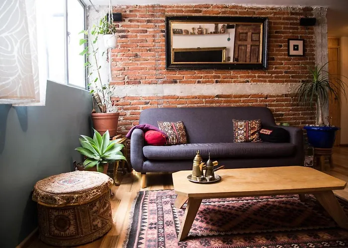 Unique & Comfy With Ac Near Mercado Medellin